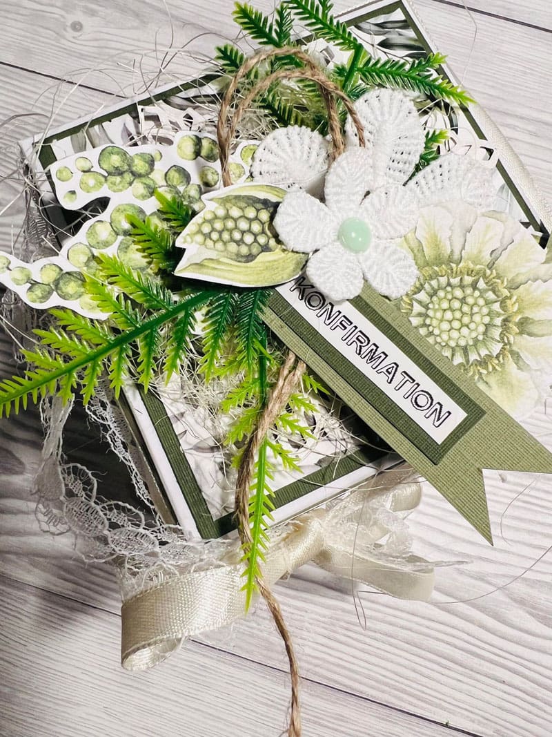 An explosion box for a confirmand who loves green